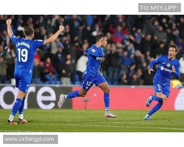 西甲惊现冷门曼联逆袭切尔西补时进球引爆全场欢呼