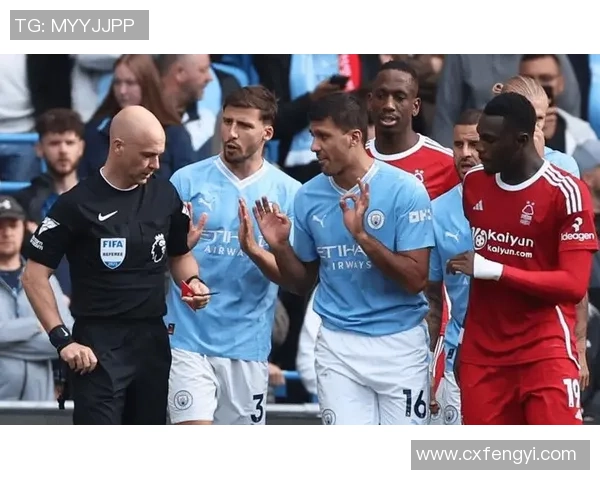 欧联杯惊现冷门那不勒斯逆转莱比锡红牌事件引发全场热议