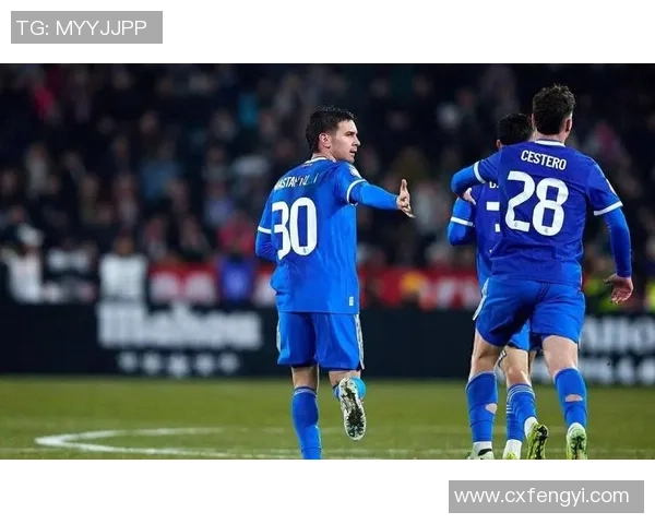 切尔西友谊赛大胜里昂三球逆转引发全场热烈反响