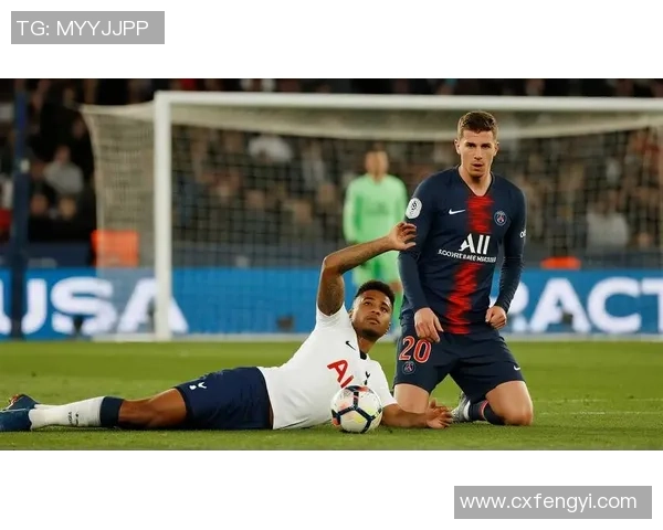 足总杯激战巴黎圣日耳曼与尤文图斯平局红牌争议引发全场热议